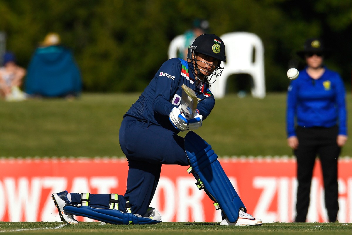 IND W vs AUS W : स्मृती मंधाना फॉर्मात परतली, ऑस्ट्रेलियाविरुद्ध केली दमदार खेळी