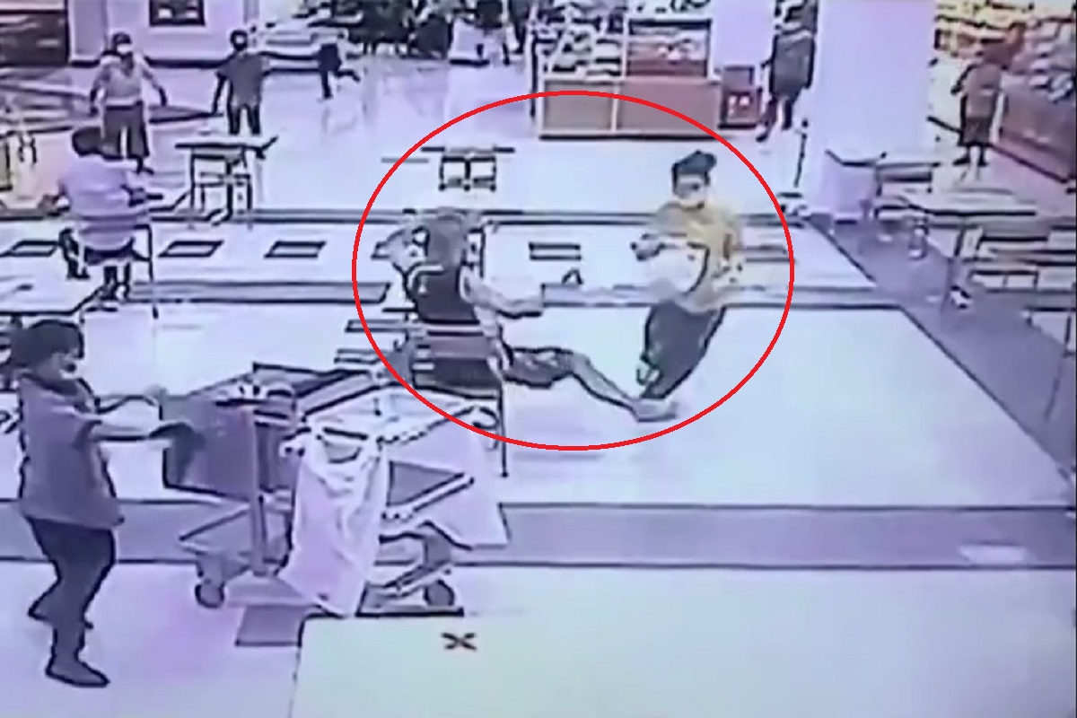 बसल्या बसल्याच चोराला पकडून दिलं; फिल्ममधील नव्हे तर रिअल लाइफ हिरोचा VIDEO