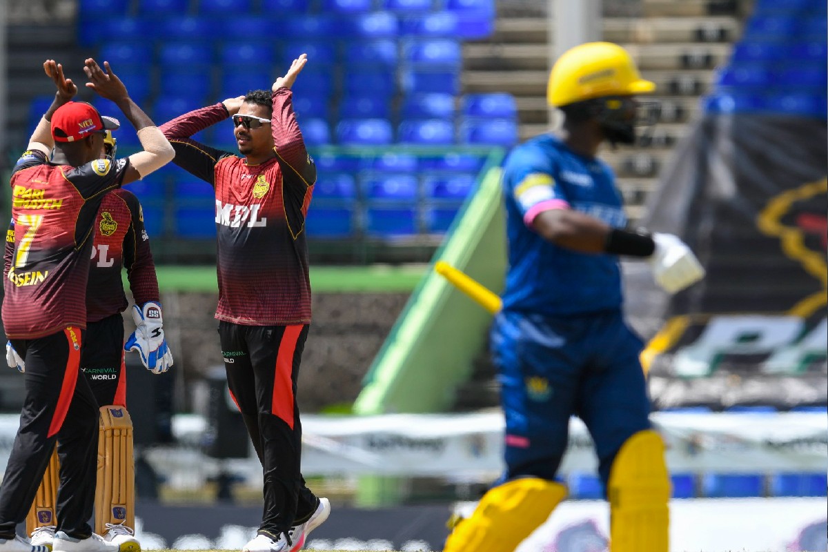 IPL पूर्वी शाहरूख खानच्या टीमचा बोलबाला, पॉईंट टेबलमध्ये नंबर 1 वर धडक