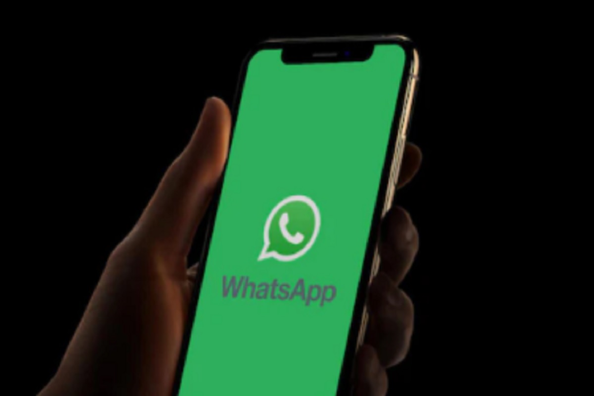 होम स्क्रिनवर लाँग प्रेस करुन याला एक्सपँड करता येतं. आता WhatsApp ओपन न करताच मेसेज वाचता येईल.