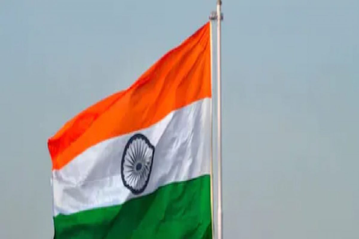 लसीचे 100 कोटी डोस पूर्ण होताच लाल किल्ल्यावर जंगी सोहळा, फडकणार जगातील सर्वात उंच झेंडा