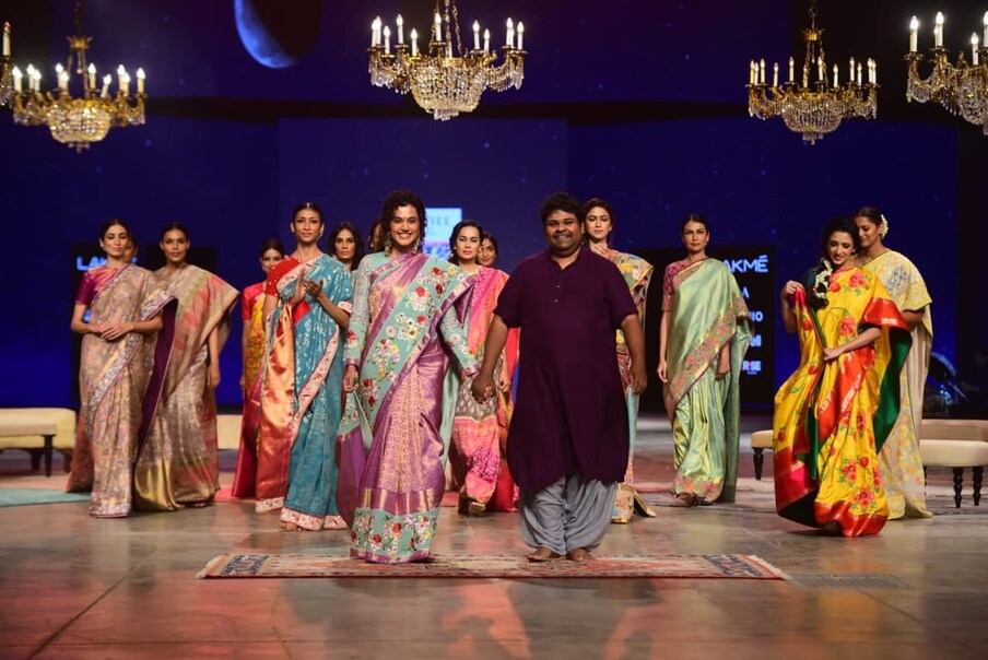 तापसीच्या मते फॅशन म्हणजे काय असं विचारल्यावर ती म्हणाली, आपल्याला आपल्या कपड्यांमध्ये कम्फर्टेबल वाटलं पाहिजे.