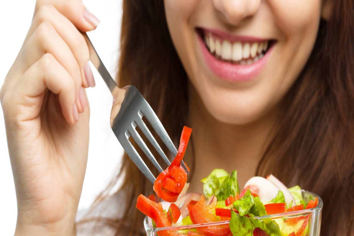 हिवाळा येतोय; वजन वाढून द्यायचं नसेल तर आहारात या भाज्यांचा समावेश ठरेल गुणकारी