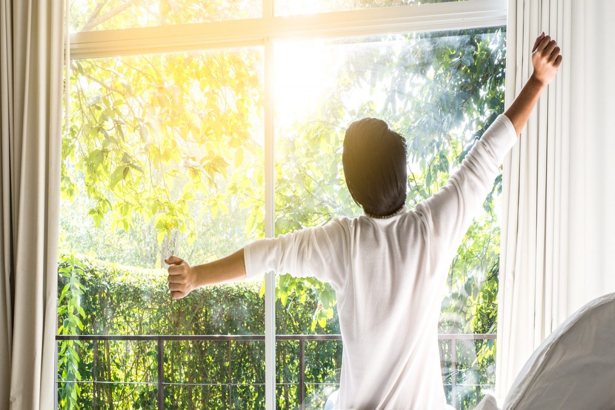 Morning Habits : या 5 सवयींनी करा तुमच्या दिवसाची सुरुवात; शरीर आणि मन नेहमी राहील प्रसन्न