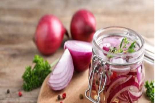Benefits of Onion for Women: तुम्हीही कांदा खात नाही का? वाचा महिलांसाठी काय आहेत त्याचे फायदे