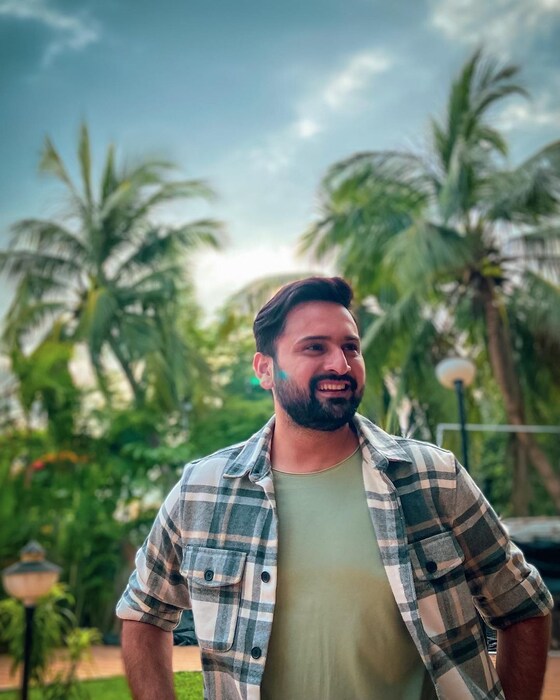 येत्या १९ नोव्हेंबरला हा चित्रपट आपल्या चित्रपटगृहात प्रदर्शित होणार आहे. कोरोना नंतर चित्रपटगृहात प्रदर्शित होणार हा पहिलाच मराठी चित्रपट असणार आहे. 