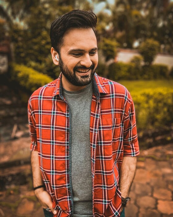 महिला दिनाच्यानिमित्ताने 'झिम्मा' चित्रपटाचा ट्रेलर रिलीज करण्यात आला होता. यामध्ये खूप साऱ्या अभिनेत्री आणि एकच अभिनेता अशी कन्सेप्ट पाहून सर्वांनाच उत्सुकता लागली होती. 