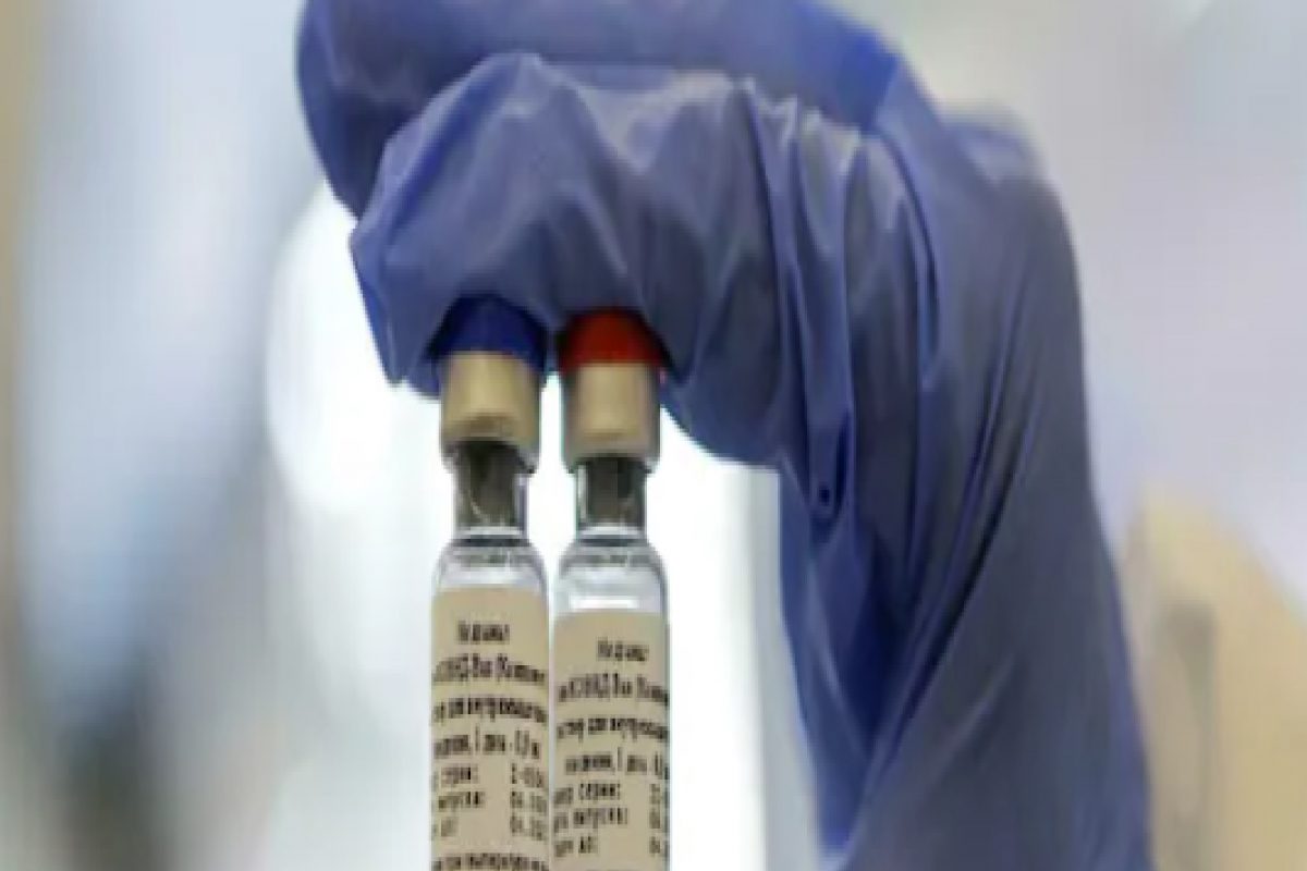 धक्कादायक! Sputnik V लस घेतल्यावर HIV होण्याची शक्यता? या देशाने घातली Vaccine वर बंदी