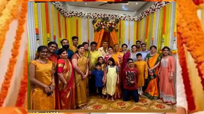 घरगुती मंडळी आणि काही मित्र वर्गाने सुयश आणि आयुषीच्या हळदी समारंभास हजेरी लावली होती.