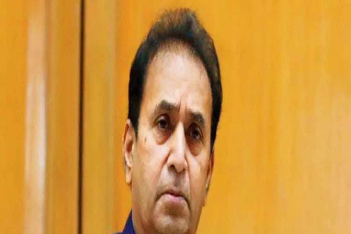 अनिल देशमुख यांचा मुलगा सलील देशमुख यांना अटक होण्याची शक्यता, CBI चं पथक नागपुरच्या घरी