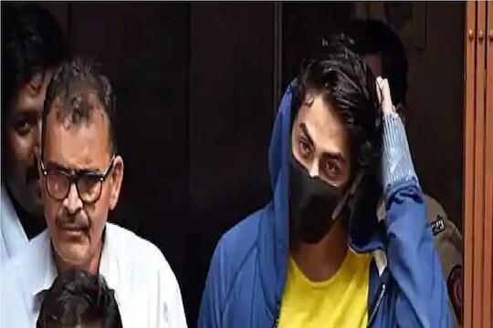 आर्यन खानला अटक केल्यानंतर आता NCB ने आता ड्रायव्हरला समन्स बजावला असून चौकशी करता हजर राहण्याची सूचना देण्यात आली आहे. 