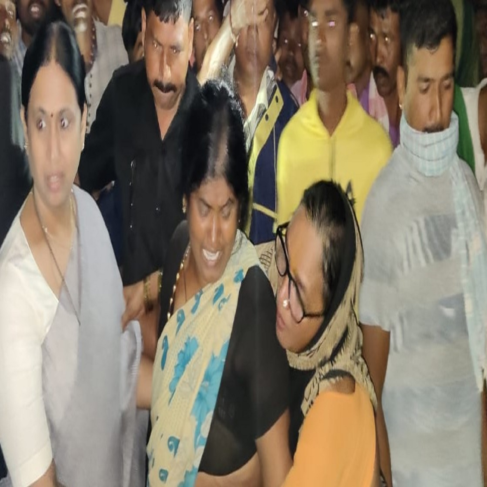 बेळगावात घराची भिंत कोसळून एकाच कुटुंबातील 7 जणांचा मृत्यू (फोटो : ANI)