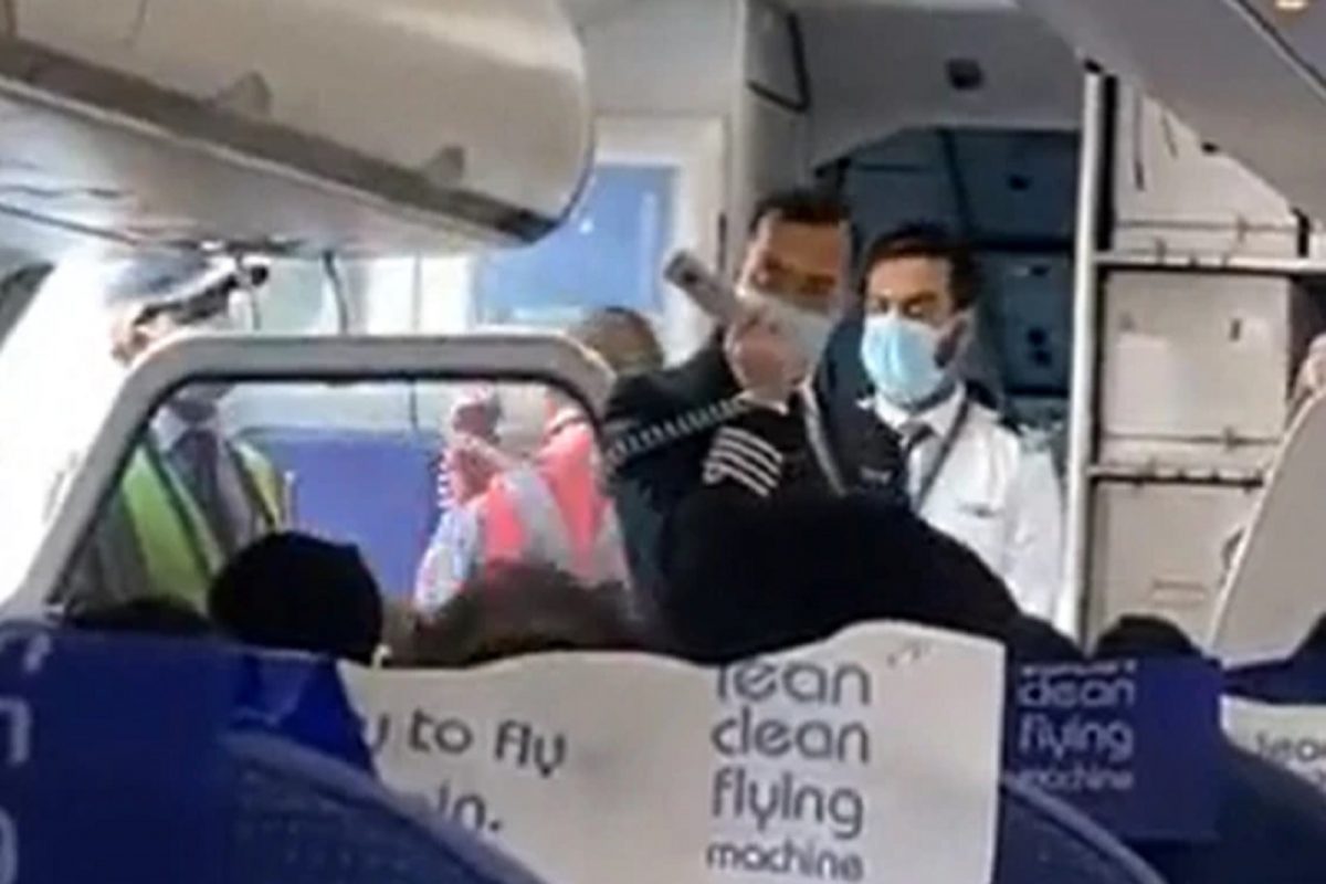 VIDEO - विमानात 'पायलट बाबू'चा बिहारी अंदाज; भोजपुरी भाषेत स्वागत करताच प्रवाशांनी...