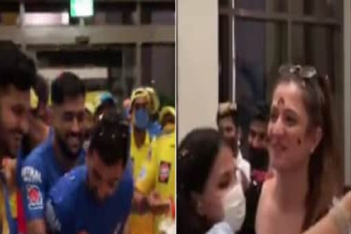 IPL 2021: पराभवानंतरही CSK कॅम्पमध्ये जल्लोष! धोनी, रैनानं चहरला घातली केकची आंघोळ VIDEO