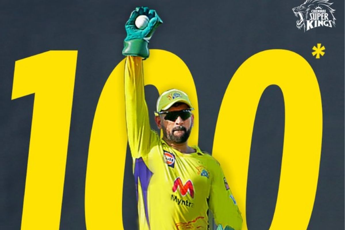 आयपीएलमध्ये १०० झेल घेण्याचा विक्रम महेंद्रसिंह धोनीच्या नावावर नोंदवला गेला आहे.