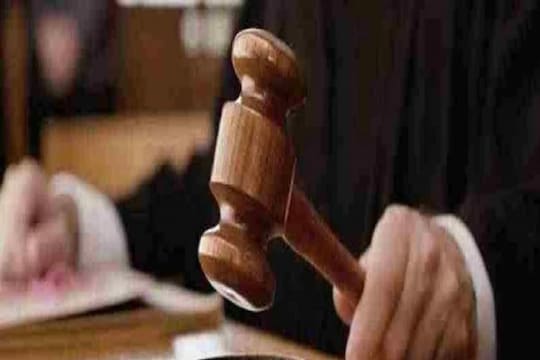 'मग मला एकटे येऊन भेटा', असं म्हणणं म्हणजे लैगिक शोषण नाही - उच्च न्यायालय