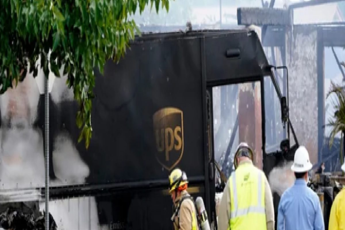 California Plane crash: अपघातात पुण्यातील डॉक्टरांचा मृत्यू, स्वतःच्याच मालकीचं होतं प्रायव्हेट प्लेन