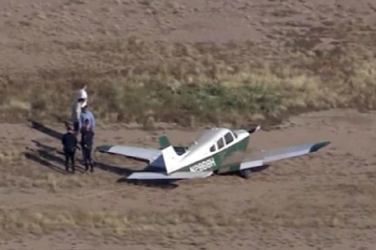 भीषण! विमान आणि हेलिकॉप्टरची समोरासमोर धडक, दोघांचा मृत्यू; पाहा VIDEO