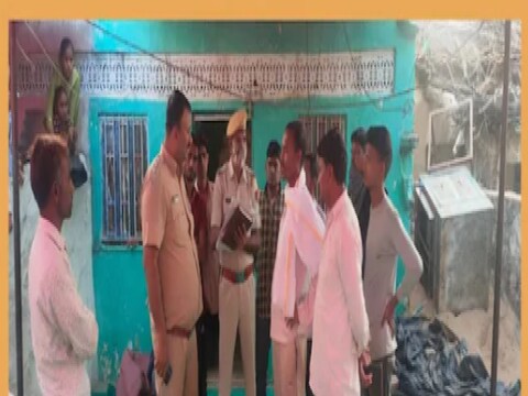 झोपेत असलेल्या वडिलांच्या (Son kills father and claimed to send him to jannat) डोक्यात जोरदार प्रहार करत मुलानेच त्यांचा जीव घेतल्याची धक्कादायक घटना समोर आली आहे. 