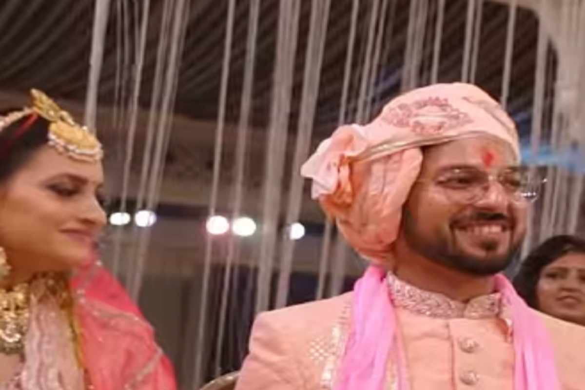 लगीन सोडून नवरदेवाला घरी जाण्याची घाई, पंडितचा प्रश्न ऐकूनच फुटला घाम; VIDEO VIRAL