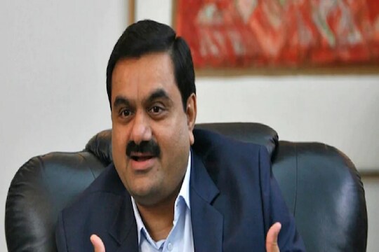 अदानींचं नाव खरेदीदारांमध्ये येताच हा स्टॉक बनला रॉकेट! 28 फेब्रुवारीपासून सतत अपर सर्किट!
