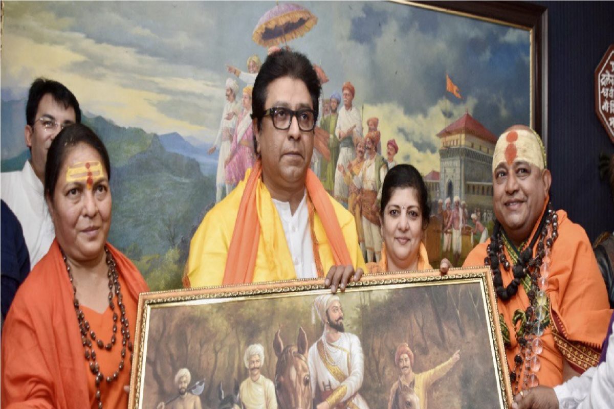 गुरू माँ कांचनगिरी राज ठाकरेंच्या भेटीला कृष्णकुंजवर,भेटीवर महापौर किशोरी पेडणेकरांचं आक्रमक उत्तर