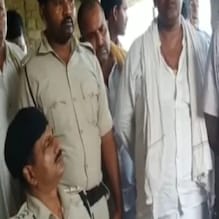 भयंकर! किरकोळ कारणावरून केला पत्नीचा शिरच्छेद, खून करून पती फरार भयंकर! किरकोळ कारणावरून केला पत्नीचा शिरच्छेद, खून करून पती फरार