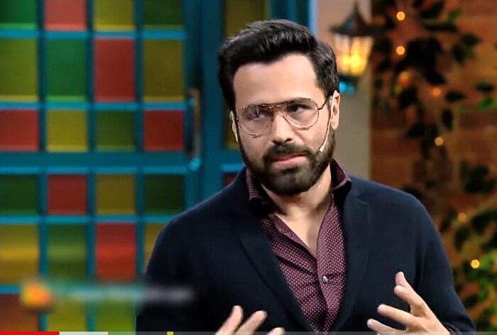 त्यामुळे इम्रान हाश्मी हा नात्याने महेश भट्ट आणि मुकेश भट्ट यांचा भाचा आहे. म्हणजेच अभिनेत्री आलिया भट्ट आणि पूजा भट्टचा कझिन आहे. मात्र या नात्याबद्दल अनेक लोकांना माहिती नाही. इतकंच नव्हे तर इम्रान हाश्मी 'विलन'फेम डायरेक्टर मोहित सूरी याचासुद्धा कझिन आहे.
