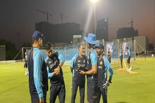 T20 World Cup : CSK ला चॅम्पियन केल्यावर धोनी पुन्हा टीम इंडियात दाखल, PHOTO T20 World Cup : CSK ला चॅम्पियन केल्यावर धोनी पुन्हा टीम इंडियात दाखल, PHOTO