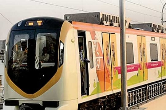 Nagpur Metro Recruitment: महाराष्ट्र मेट्रो रेल कॉर्पोरेशन लिमिटेड नागपूर इथे नोकरीची संधी; 2,60,000 रुपये मिळणार पगार