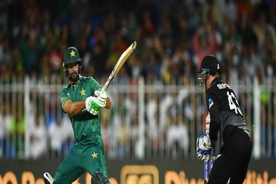 T20 World Cup : भारतानंतर पाकिस्तानचा न्यूझीलंडला धक्का, सेमी फायनलचा मार्ग आणखी सोपा