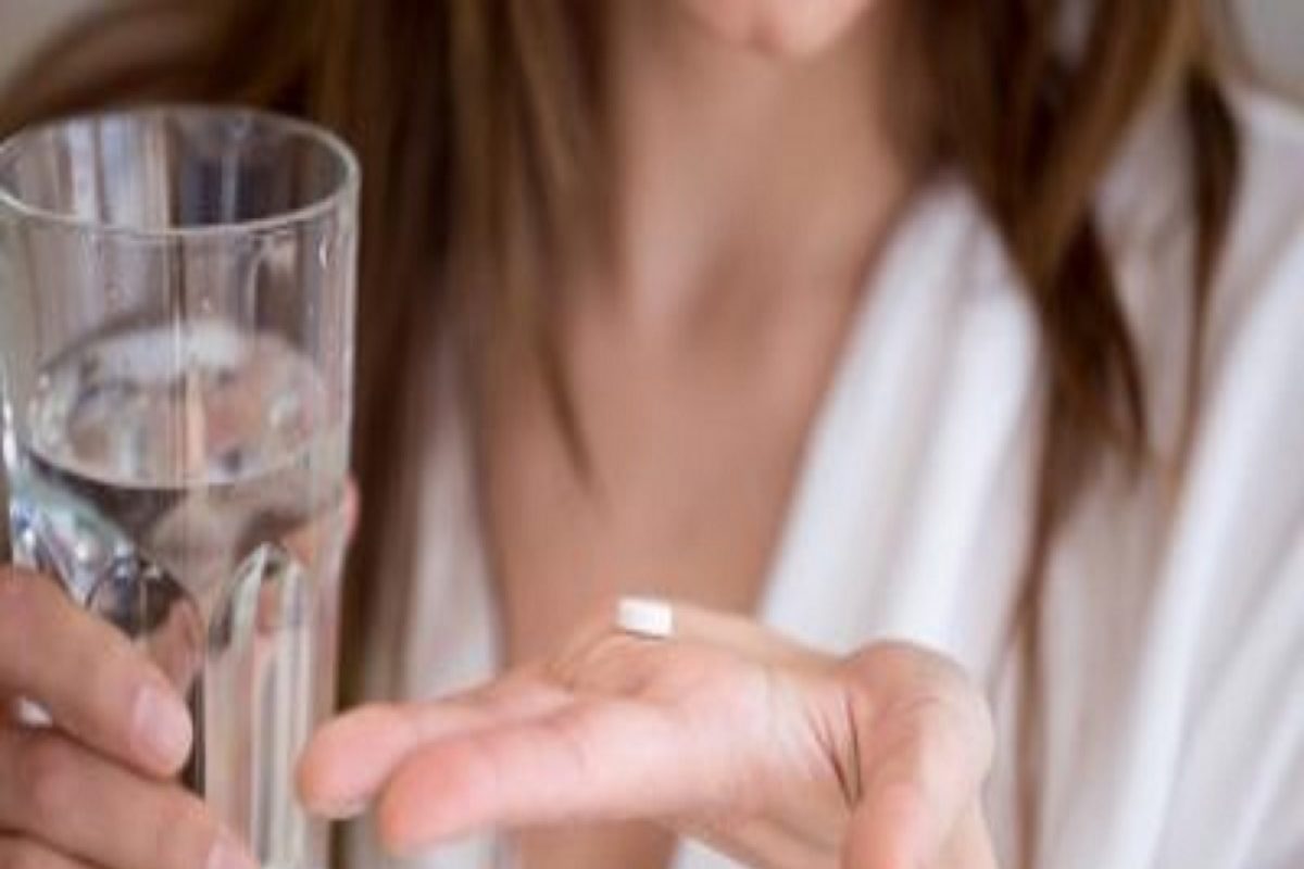 ही एक गोळी हिरावू शकते तुमचं आई होण्याचं स्वप्नं; डॉक्टरांच्या सल्ल्याशिवाय बिलकुल घेऊ नका