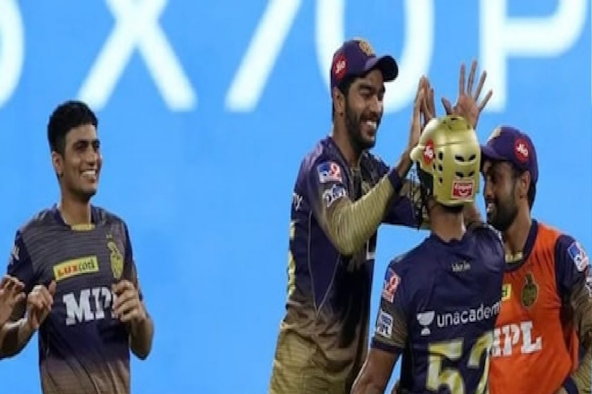 IPL 2021 KKR vs DC: पुणेकर ‘राहुल’ ठरला शाहरुखच्या टीमचा ‘हिरो’, SIX लगावत काढलं फायनलचं तिकीट