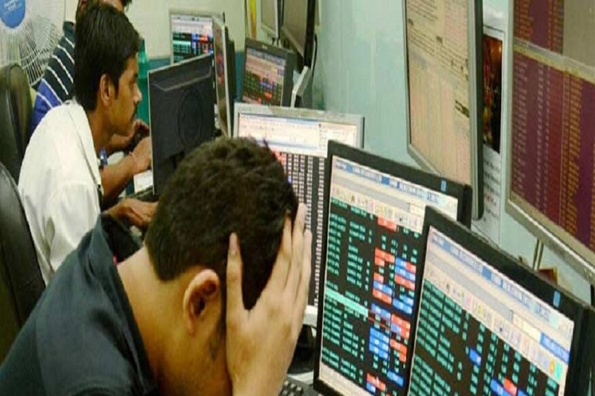 Share Market updates: रशिया-युक्रेन वादाचा भारतीय शेअर बाजारावर परिणाम; Sensex 1000 तर Nifty 290 पॉईट्सने खाली