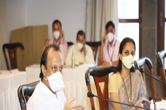 "संघर्ष करणं ही पवारांची खासियत... महाराष्ट्रचा सह्याद्री दिल्ली पुढे झुकणार नाही" : सुप्रिया सुळे कडाडल्या