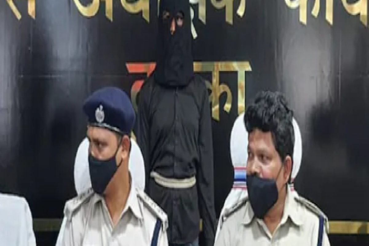 तरुणीला करायची होती सामूहिक बलात्काराची तक्रार, घाबरलेल्या आरोपींनी केला निर्घृण खून