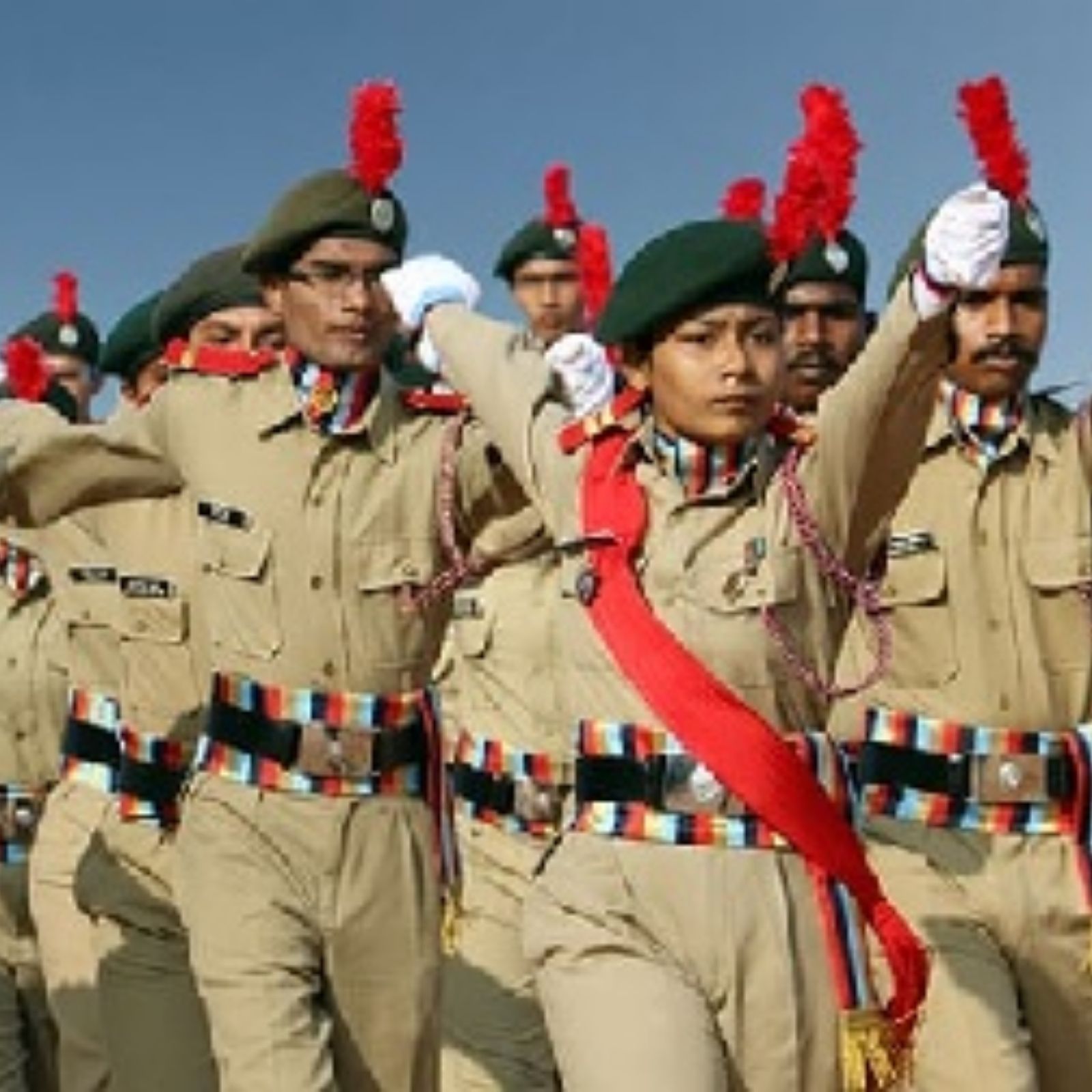 खूशखबर! NDA पाठोपाठ आता राष्ट्रीय मिलिट्री कॉलेजेस आणि शाळांमध्येही मिळणार महिलांना प्रवेश; कसा ते वाचा