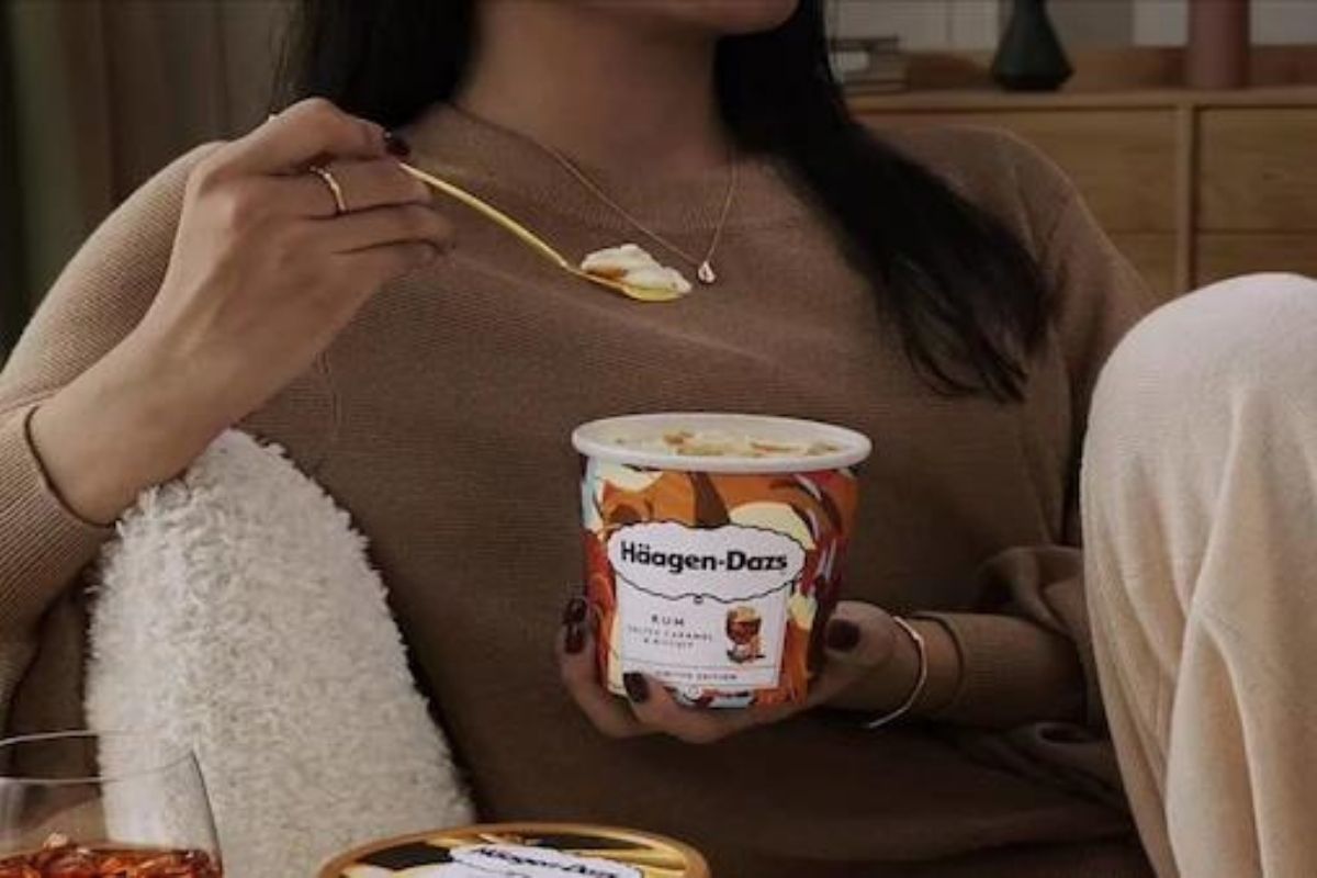 फक्त प्रौढच घेऊ शकतात या खास आईस्क्रीमचा आस्वाद; अजब आहे यामागचं कारण