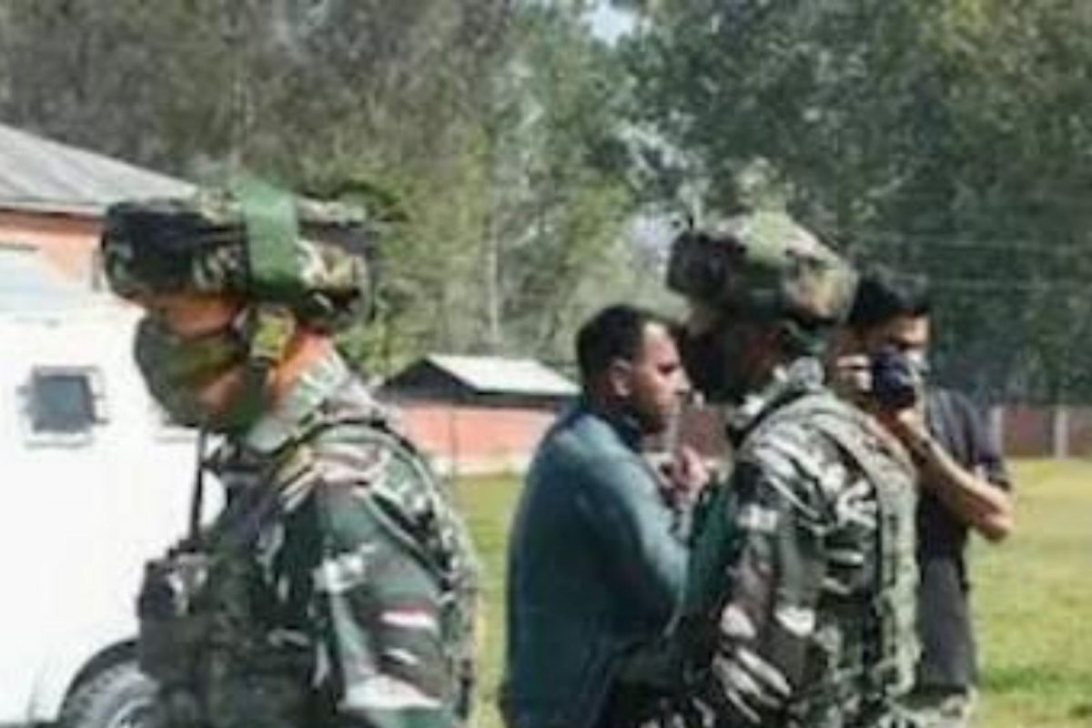 जम्मू-काश्मीरमध्ये मोठी कारवाई; लष्कर-ए-तोयबासह टीआरएफच्या 900 हून अधिक मदतगारांना अटक