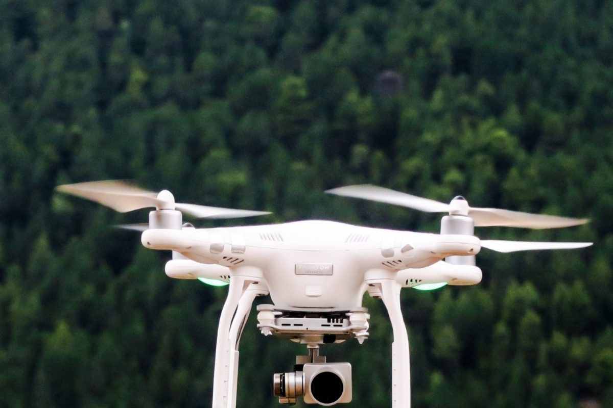 300 पोलीस घेत होते त्या सोनसाखळी चोराचा शोध; अखेर ड्रोनच्या मदतीने लावला छडा, गोळीबारात संशयित ठार