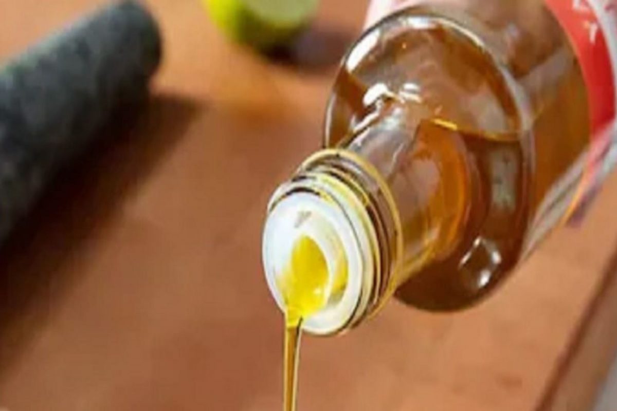 Explainer : खाद्यतेल आयातीवरील सीमाशुल्क कपातीचा सरकारचा निर्णय; किमतीवर होणार परिणाम?