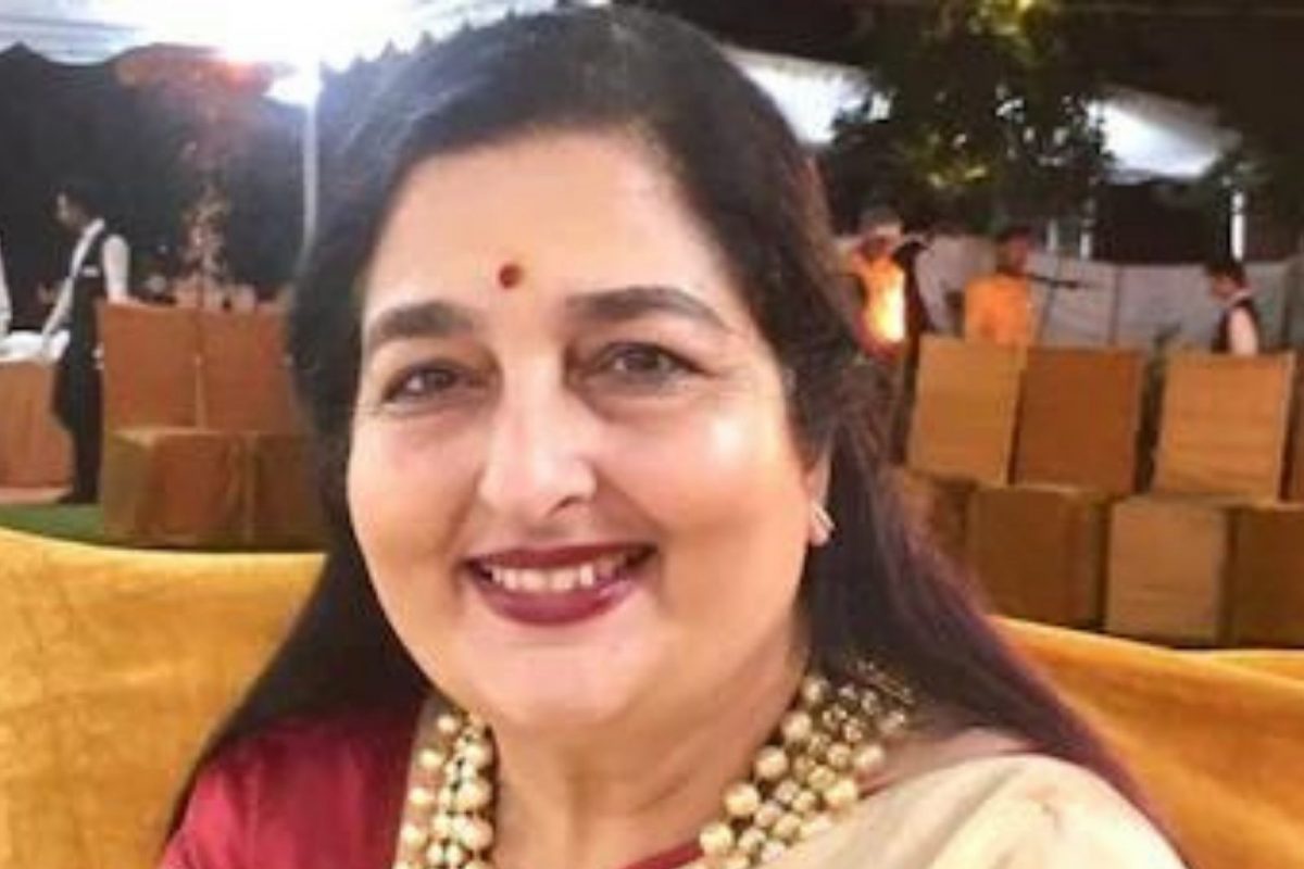 HBD Anuradha Paudwal: एकेकाळी लतादीदींसाठी ठरलेल्या चॅलेंज; या एका निर्णयामुळे संपलं करिअर