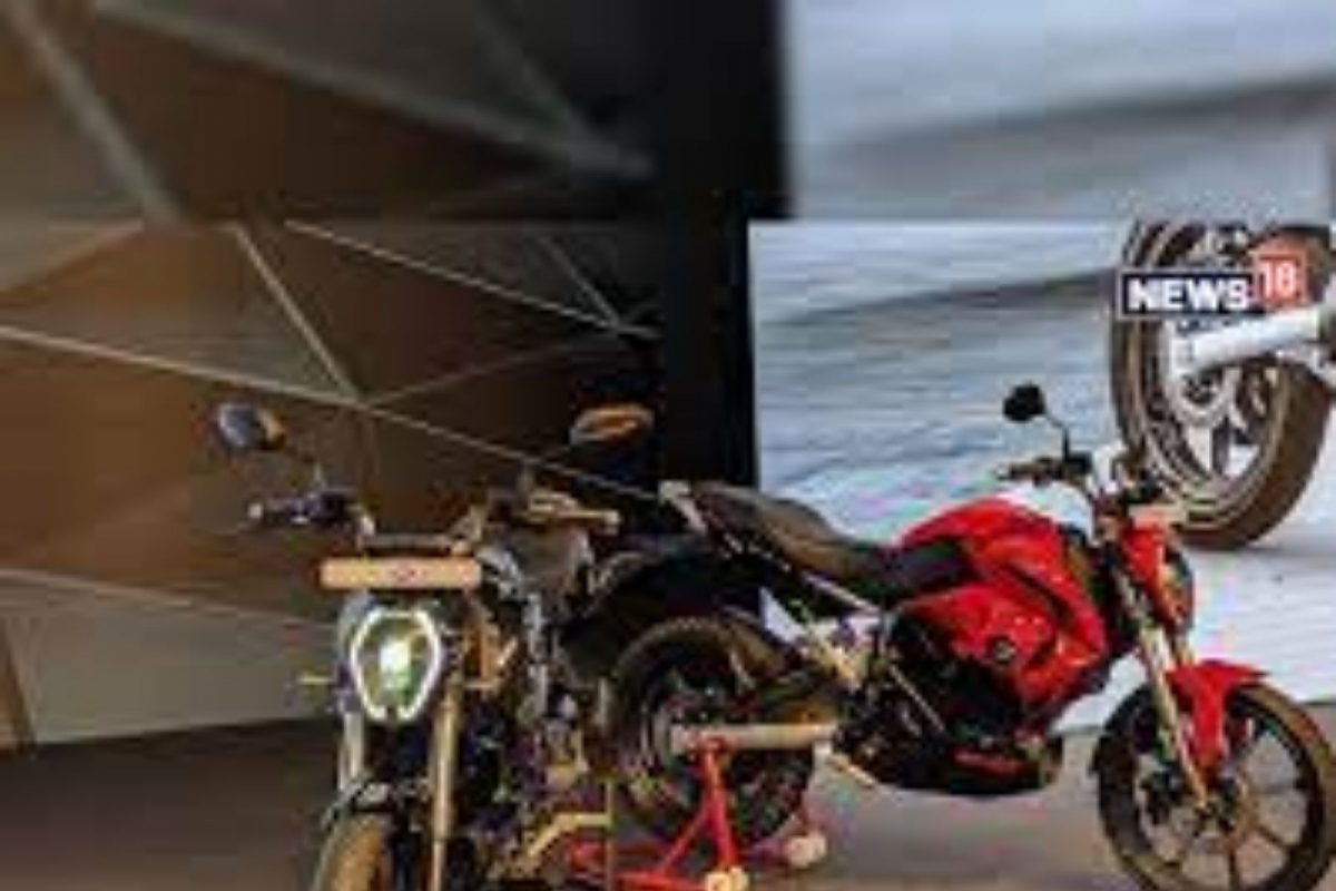 Revolt ची ही इलेक्ट्रीक बाईक लॉन्च; 5 तासांच्या चार्जिंगवर चालणार 150KM, इतकी आहे किंमत!