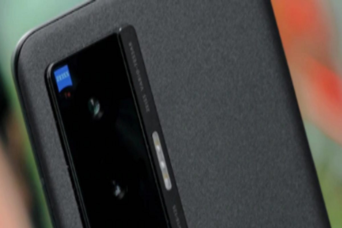 केवळ 101 रुपयांत खरेदी करू शकता Vivo चे हे प्रीमियम स्मार्टफोन, पाहा काय आहे जबरदस्त ऑफर