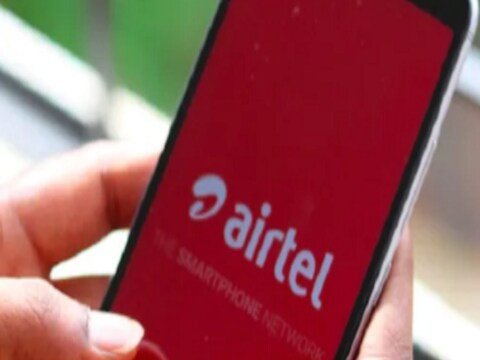 एअरटेलच्या (Airtel) 79 रुपयांच्या प्लॅनच्या किमतीत 20 रुपयांची वाढ झाली आहे. आता हा प्लॅन 99 रुपयांचा असेल. कंपनी या प्लॅनमध्ये 99 मिनिटांचा टॉकटाइम (Talk time) आणि 200 MB डेटा (Data) देणार आहे.