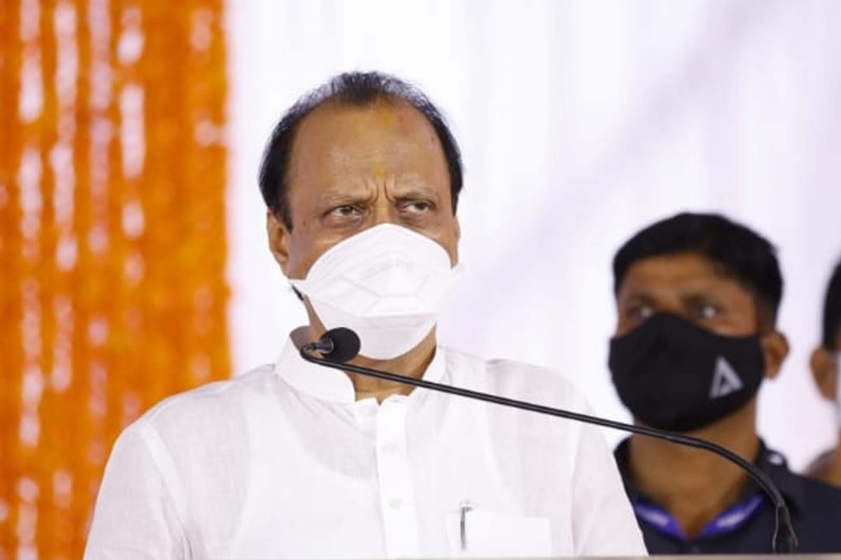 आम्ही राजकीय विरोधक जरी असलो तरी राजकारणाच्या पलीकडे जाऊन मी अजितदादांचा फॅन आहे आणि मला हे मला सांगायला काही वाटत नाही.