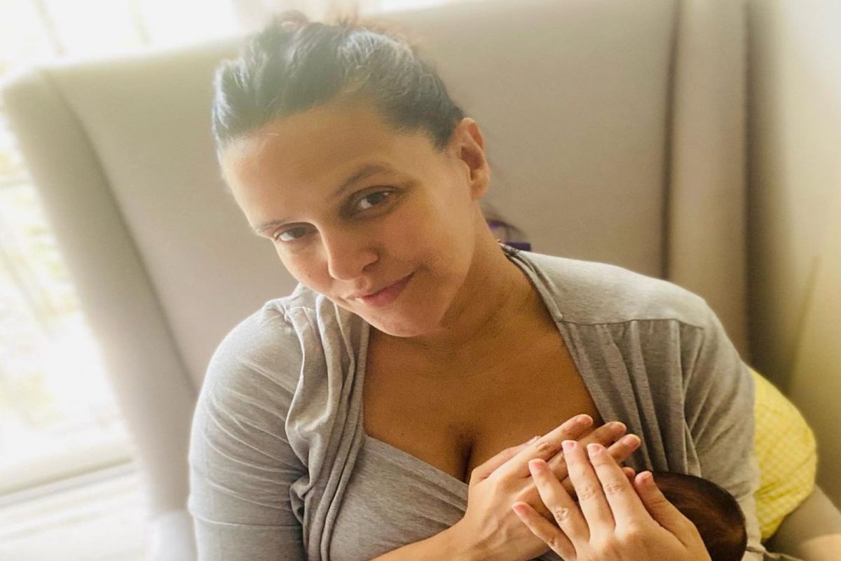 Breast Feeding च्या फोटोमुळे अभिनेत्री झाली होती ट्रोल ; दुसऱ्यांदा आई झाल्यानंतर पुन्हा केला फोटो शेअर