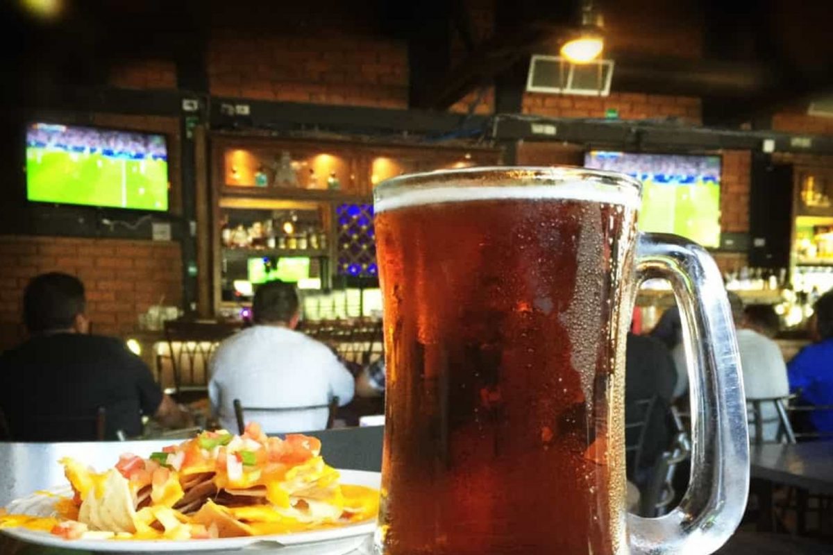 बार-पब आणि नाइट क्लबमध्ये मिळणार नाही दारू; पण काय आहे कारण?