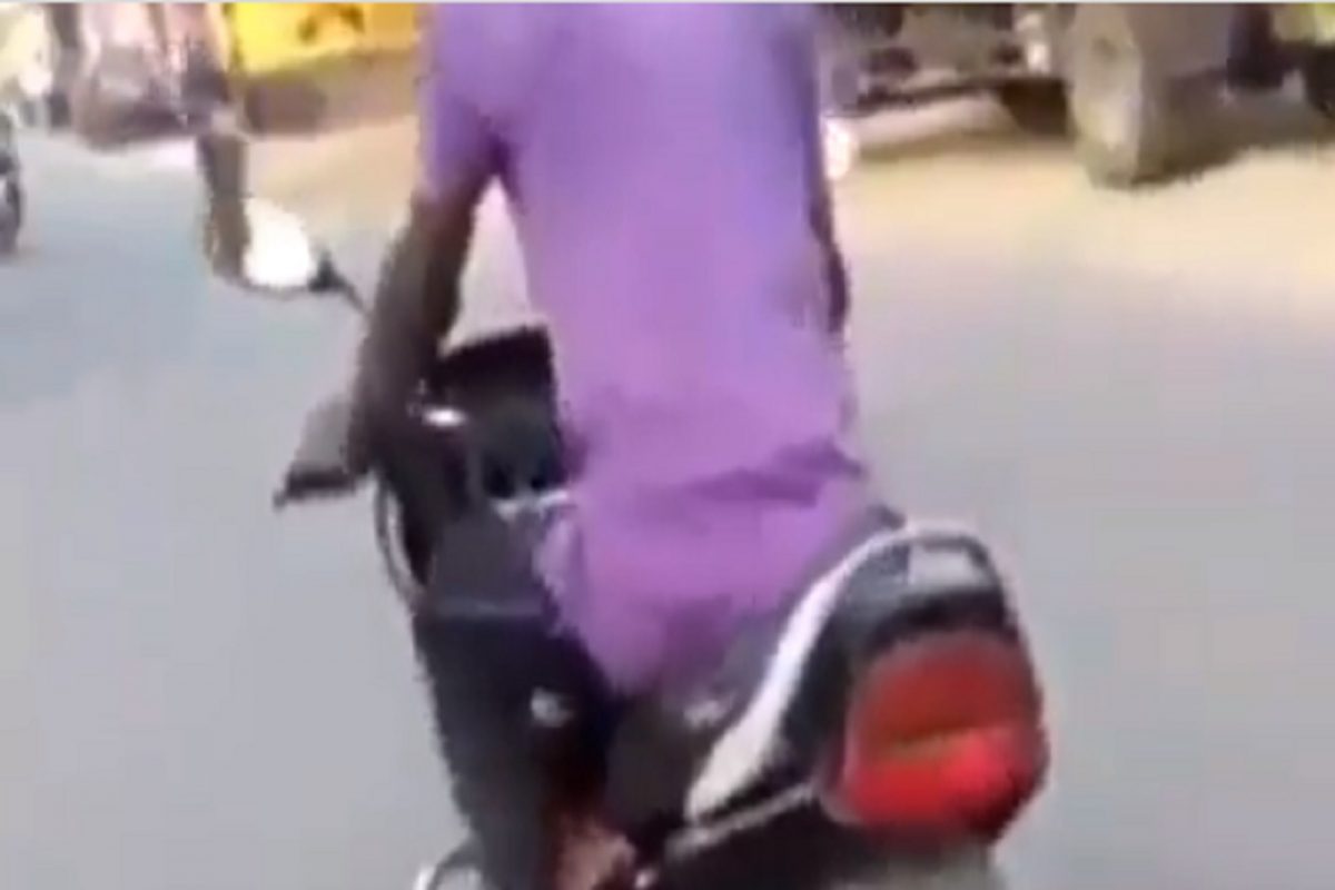 कमाल! Petrol, विजेशिवायच चालवली Bike; पठ्ठ्याने काय केला Jugaad पाहा Video