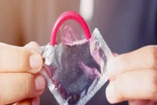 ...तर Condom शिवाय Sex करणं गुन्हा; तुमची छोटीशी चूक पडणार महागात